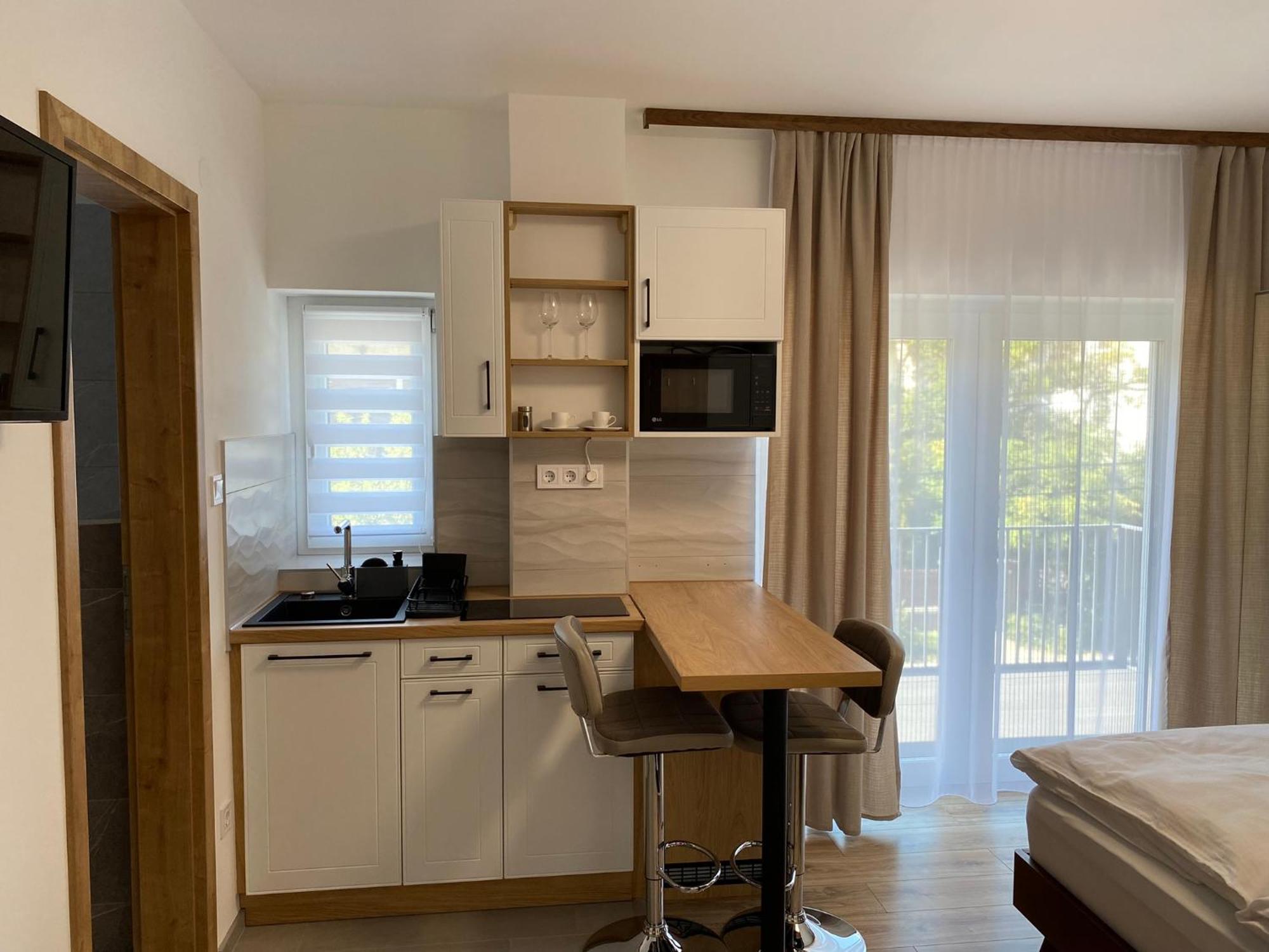 Cedrus Apartman Balatonfüred Exterior foto